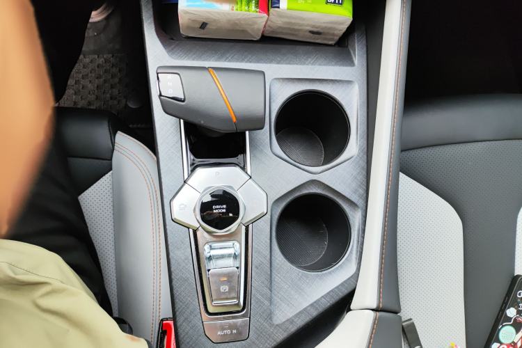 Used CHANGAN NEVO A06 2023 Base Model Interior 10