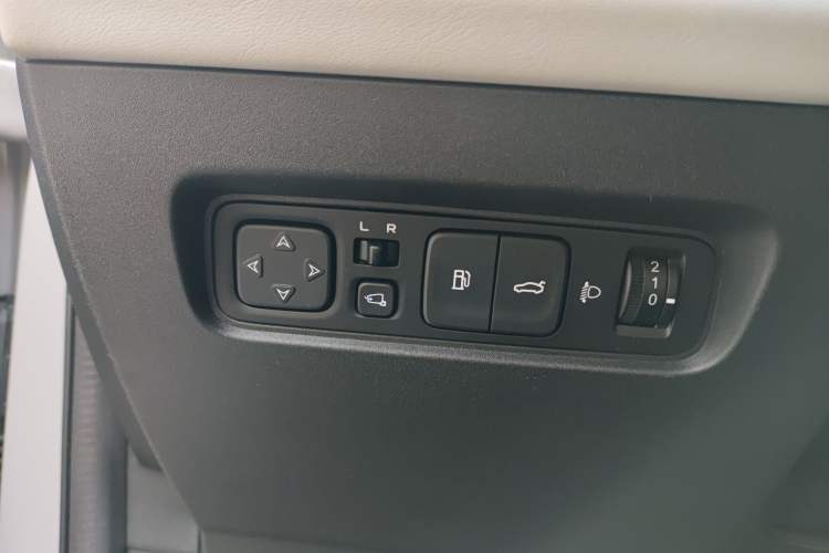Used CHANGAN NEVO A06 2023 Base Model Interior 14