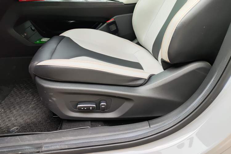 Used CHANGAN NEVO A06 2023 Base Model Interior 8