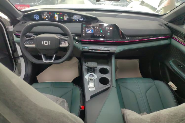 Used CHANGAN NEVO A06 2023 Supreme Model Center Console