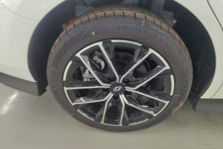 Used CHANGAN NEVO A06 2023 Supreme Model Exterior 5