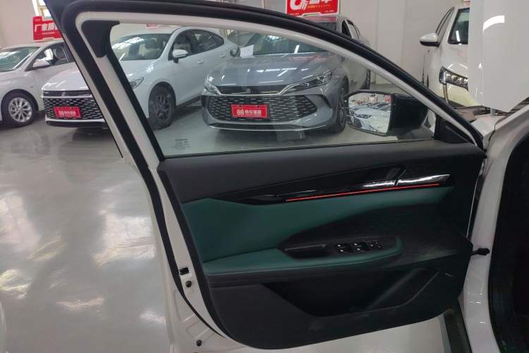 Used CHANGAN NEVO A06 2023 Supreme Model Interior 4