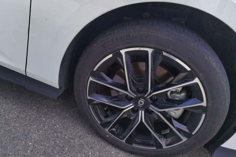 Used CHANGAN NEVO A06 2023 Supreme Model Right Front Wheel Hub
