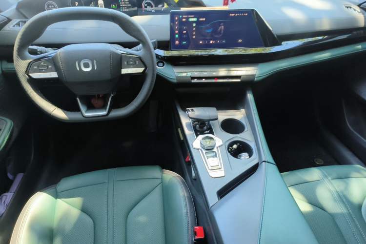 Used CHANGAN NEVO A06  Center Console