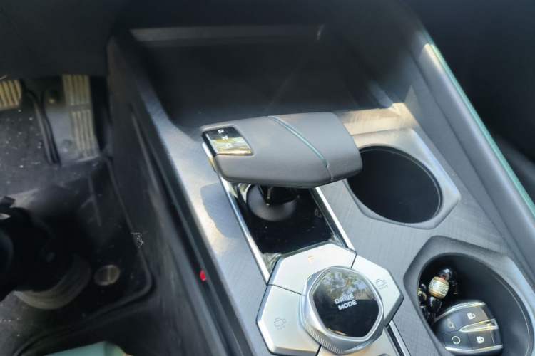 Used CHANGAN NEVO A06  Gear Lever
