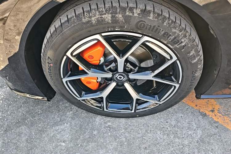 Used CHANGAN NEVO A06 2026 Model 630 Laser Ultra+ Left Front Wheel Hub