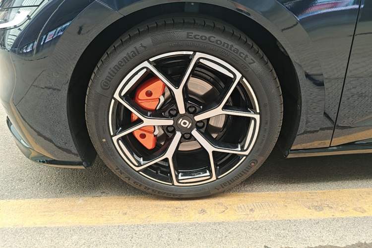 Used CHANGAN NEVO A06 2026 Model 630 Laser Ultra+ Left Front Wheel Hub