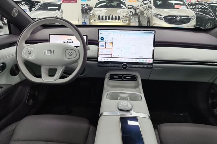 Used CHANGAN NEVO A06 2026 Model 240 Laser Ultra+ Center Console