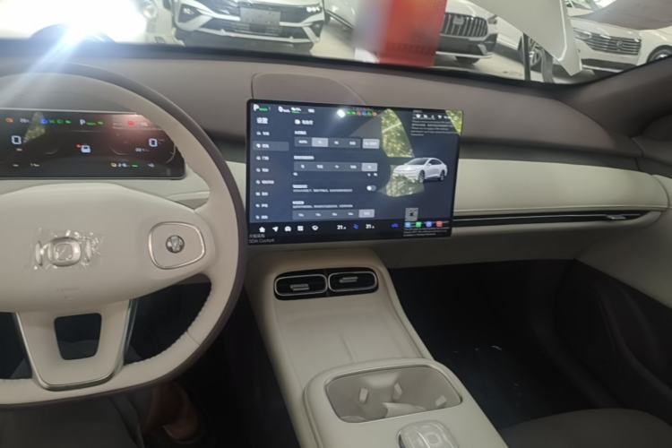 Used CHANGAN NEVO A06 2026 Model 510Pro+ Center Console