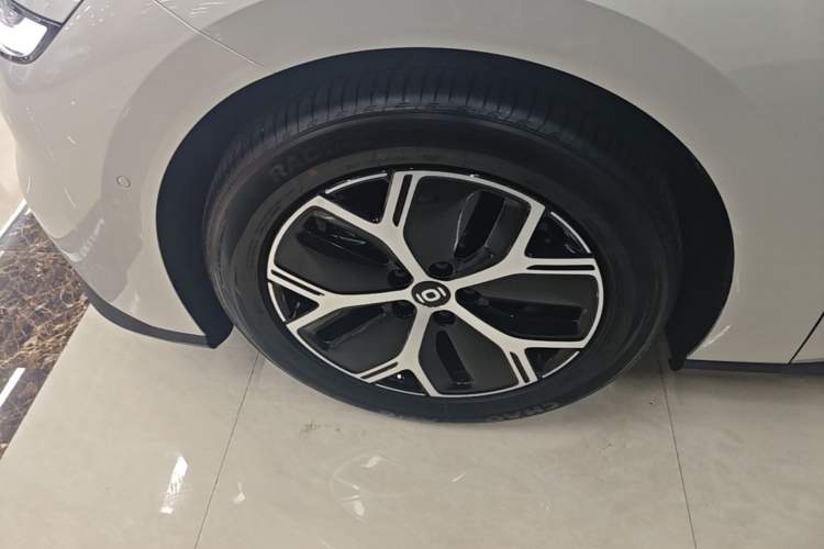Used CHANGAN NEVO A06 2026 Model 630 Max Left Front Wheel Hub