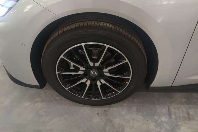 Used CHANGAN NEVO A06 2026 Model 510Pro+ Left Front Wheel Hub