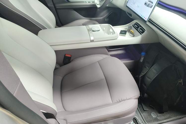 Used CHANGAN NEVO A06 2026 Model 240 Laser Ultra Right Front Seat