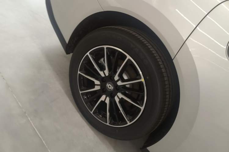 Used CHANGAN NEVO A06 2026 Model 510Pro+ Right Rear Wheel Hub