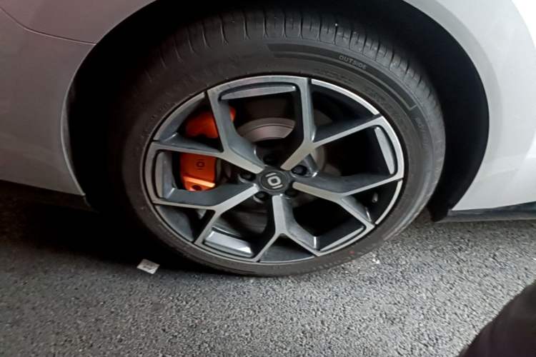 Used CHANGAN NEVO A06 2026 Model 240 Laser Ultra Right Rear Wheel Hub