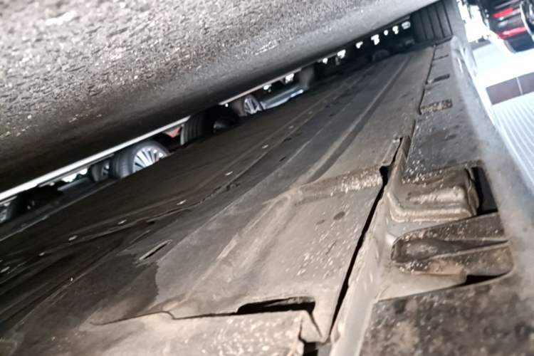 Used CHANGAN NEVO A06 2026 Model 240 Laser Ultra Right Side Sill