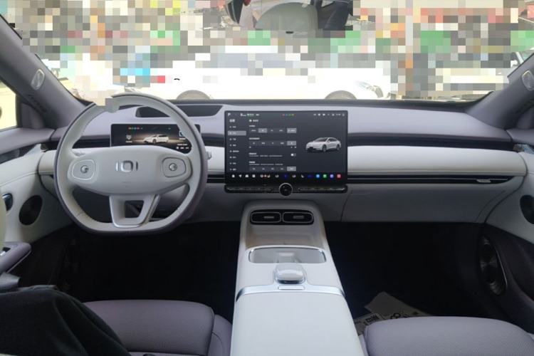 Used CHANGAN NEVO A06 2026 Model 630 Laser Ultra+ Center Console