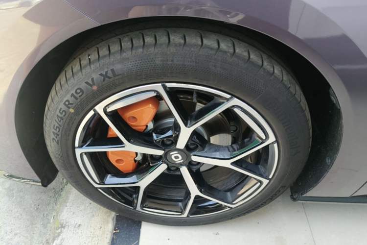 Used CHANGAN NEVO A06 2026 Model 630 Laser Ultra+ Left Front Wheel Hub