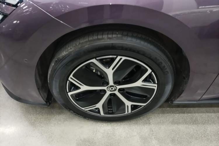 Used CHANGAN NEVO A06 2026 Model 510 Max Left Front Wheel Hub