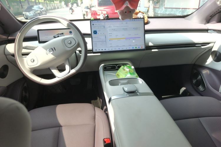 Used CHANGAN NEVO A06 2026 Model 240 Laser Ultra+ Center Console
