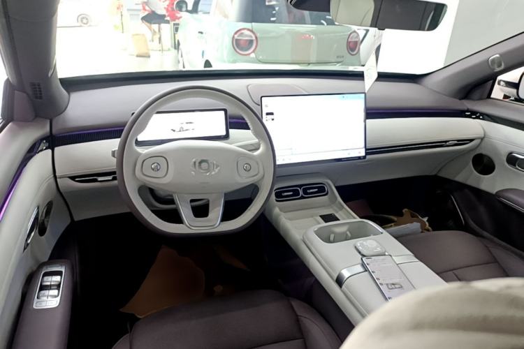 Used CHANGAN NEVO A06 2026 Model 240 Laser Ultra+ Center Console