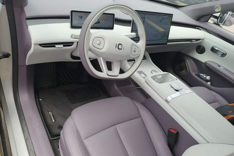 Used CHANGAN NEVO A06 2026 Model 240 Laser Ultra+ Center Console