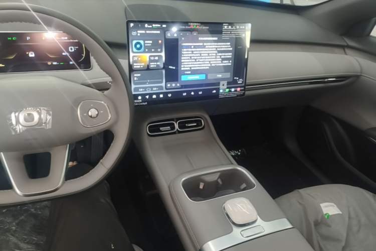 Used CHANGAN NEVO A06 2026 Model 510 Pro Center Console
