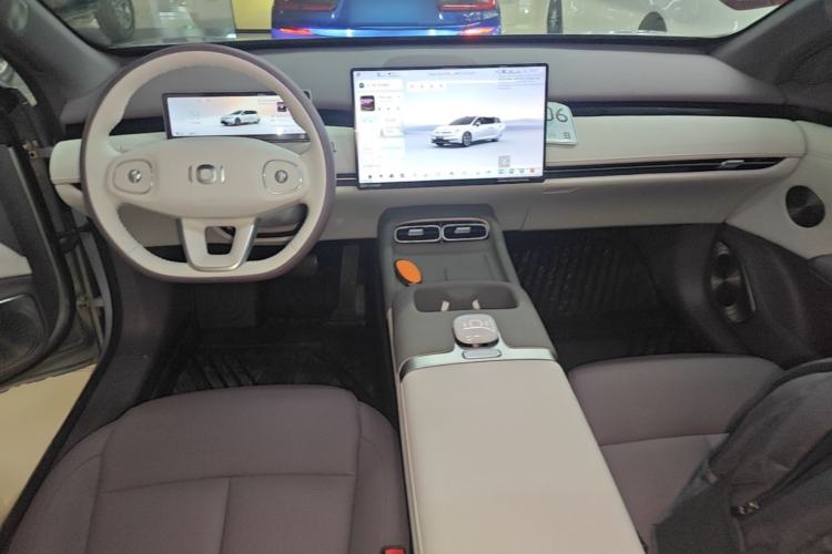 Used CHANGAN NEVO A06 2026 Model 630 Laser Ultra Center Console