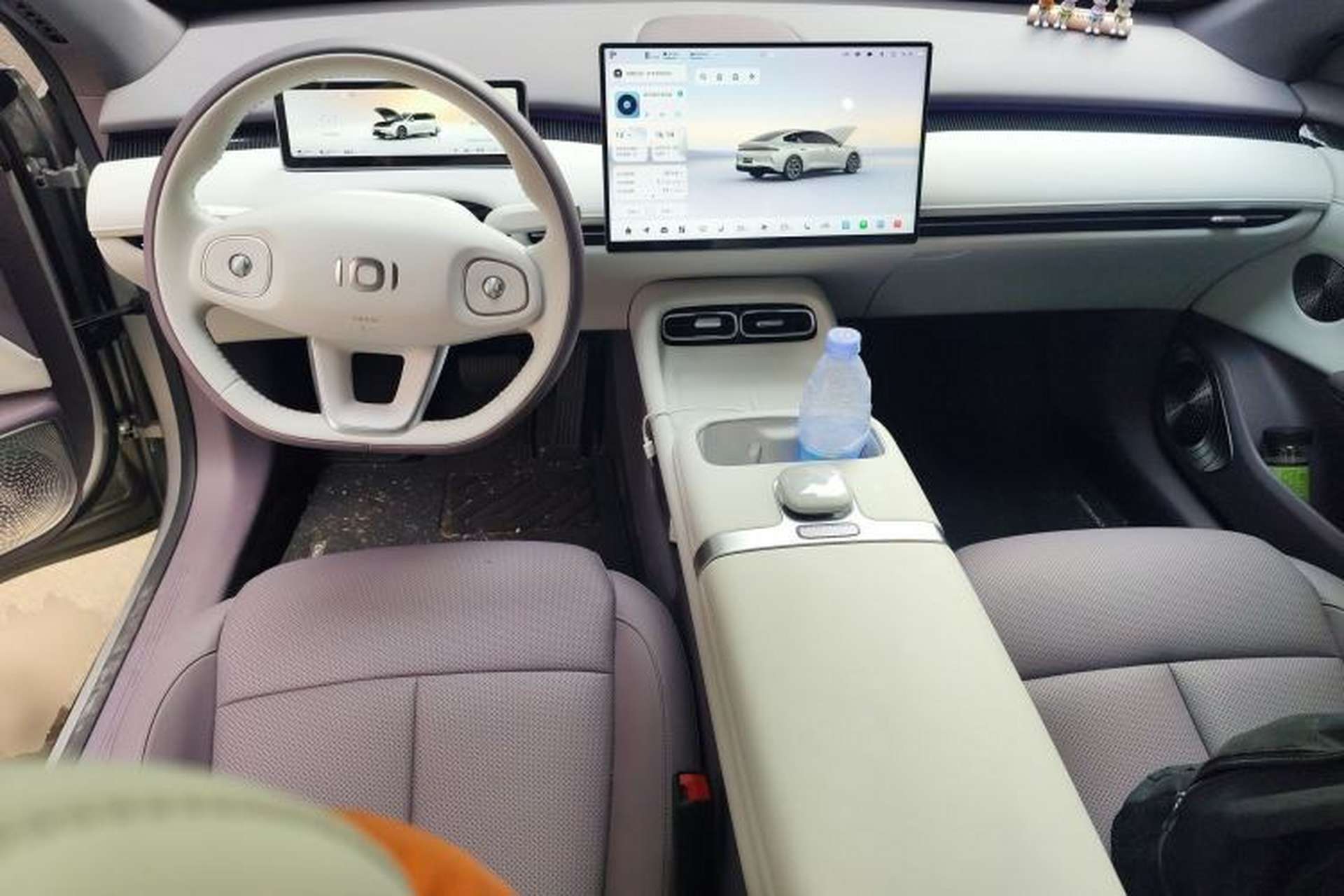 Used CHANGAN NEVO A06 2026 Model 240 Laser Ultra Center Console