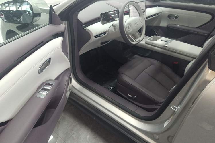 Used CHANGAN NEVO A06 2026 Model 510 Max Driver Seat