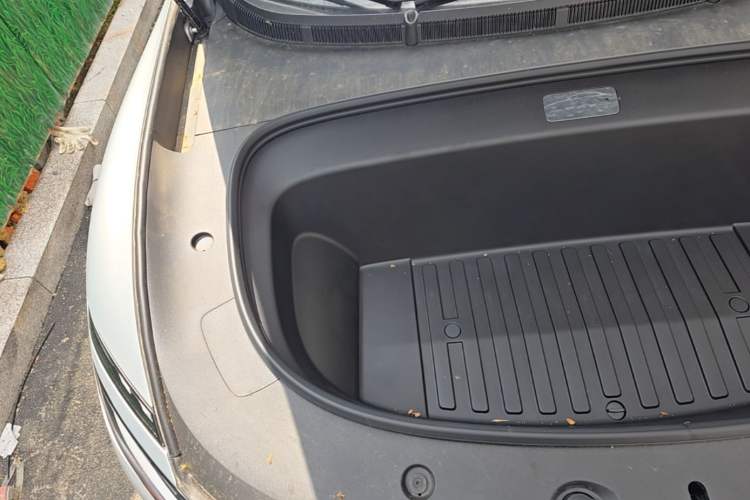 Used CHANGAN NEVO A06 2026 Model 630 Max Engine Bay Right