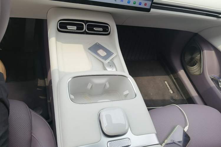 Used CHANGAN NEVO A06 2026 Model 240 Laser Ultra+ Gear Lever
