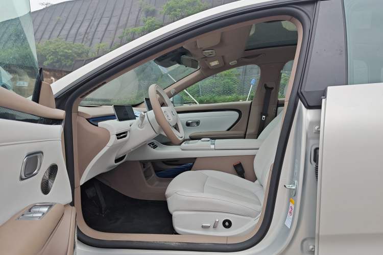 Used CHANGAN NEVO A06 2026 Model 240 Laser Ultra+ Interior 2