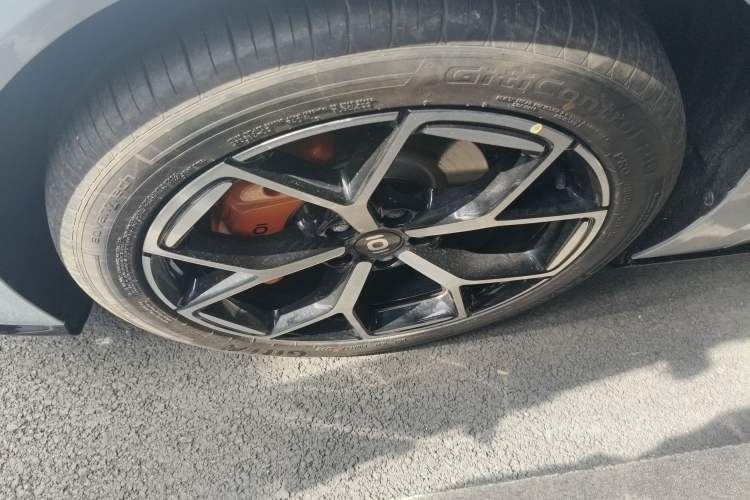 Used CHANGAN NEVO A06 2026 Model 240 Laser Ultra+ Left Front Wheel Hub