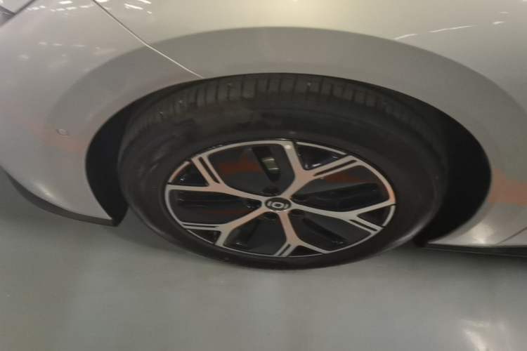 Used CHANGAN NEVO A06 2026 Model 510 Max Left Front Wheel Hub