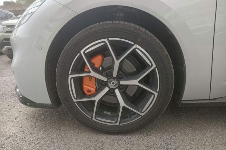Used CHANGAN NEVO A06 2026 Model 240 Laser Ultra Left Front Wheel Hub