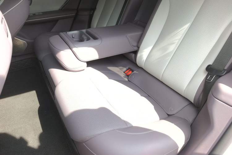 Used CHANGAN NEVO A06 2026 Model 240 Laser Ultra+ Left Rear Seat