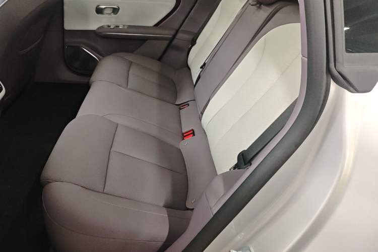 Used CHANGAN NEVO A06 2026 Model 630 Laser Ultra+ Left Rear Seat