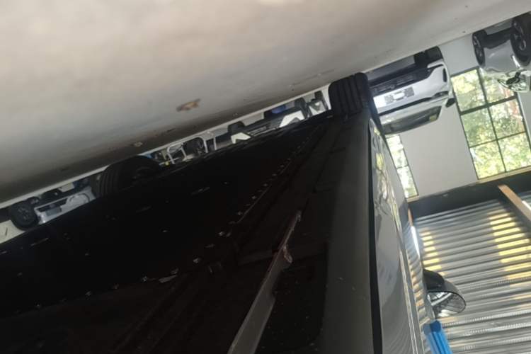 Used CHANGAN NEVO A06 2026 Model 510 Pro Left Side Sill