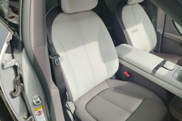 Used CHANGAN NEVO A06 2026 Model 240 Laser Ultra+ Right Front Seat