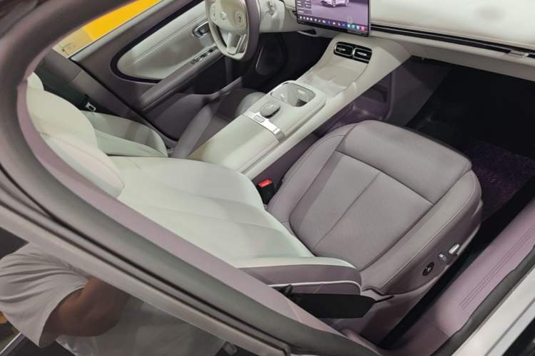 Used CHANGAN NEVO A06 2026 Model 240 Laser Ultra Right Front Seat