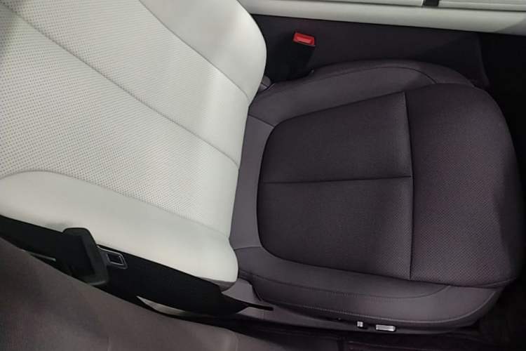 Used CHANGAN NEVO A06 2026 Model 240 Laser Ultra Right Front Seat