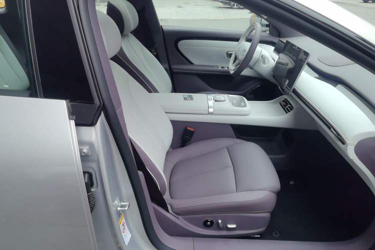 Used CHANGAN NEVO A06 2026 Model 240 Laser Ultra Right Front Seat