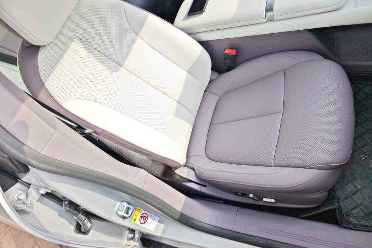Used CHANGAN NEVO A06 2026 Model 630 Laser Ultra Right Front Seat
