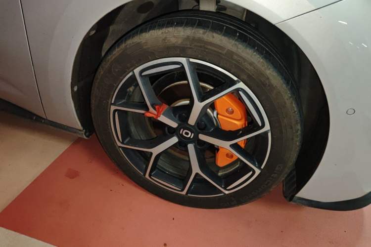 Used CHANGAN NEVO A06 2026 Model 240 Laser Ultra+ Right Front Wheel Hub