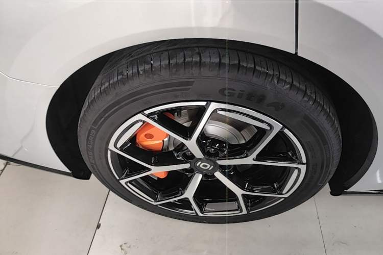 Used CHANGAN NEVO A06 2026 Model 630 Laser Ultra+ Right Rear Wheel Hub