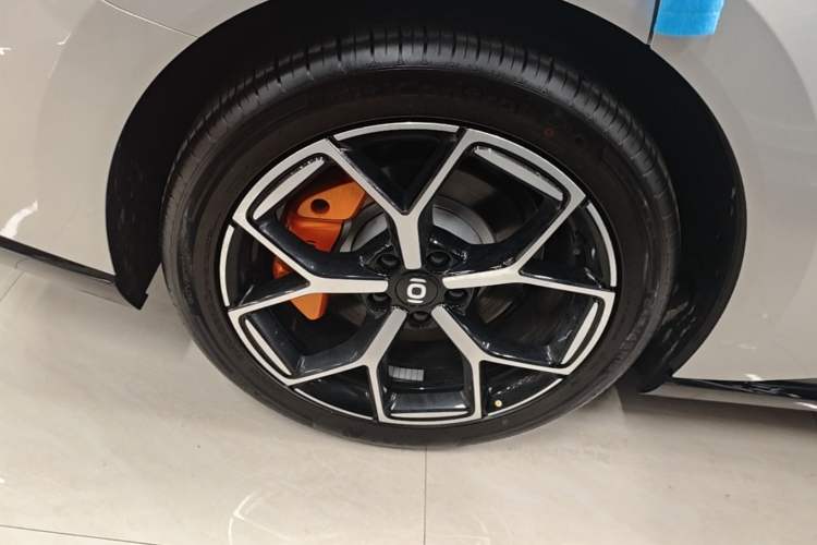 Used CHANGAN NEVO A06 2026 Model 630 Laser Ultra+ Right Rear Wheel Hub