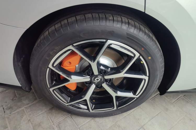 Used CHANGAN NEVO A06 2026 Model 240 Laser Ultra Right Rear Wheel Hub
