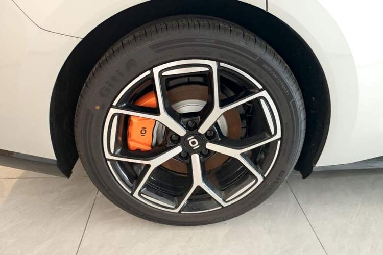 Used CHANGAN NEVO A06 2026 Model 630 Laser Ultra+ Right Rear Wheel Hub