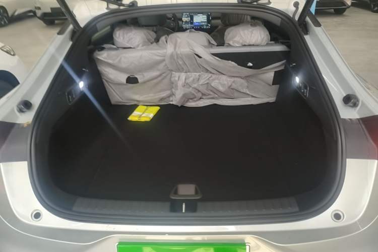 Used CHANGAN NEVO A06 2026 Model 510 Pro Trunk