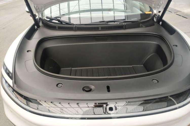 Used CHANGAN NEVO A06 2026 Model 630 Comfort Ultra Engine Bay